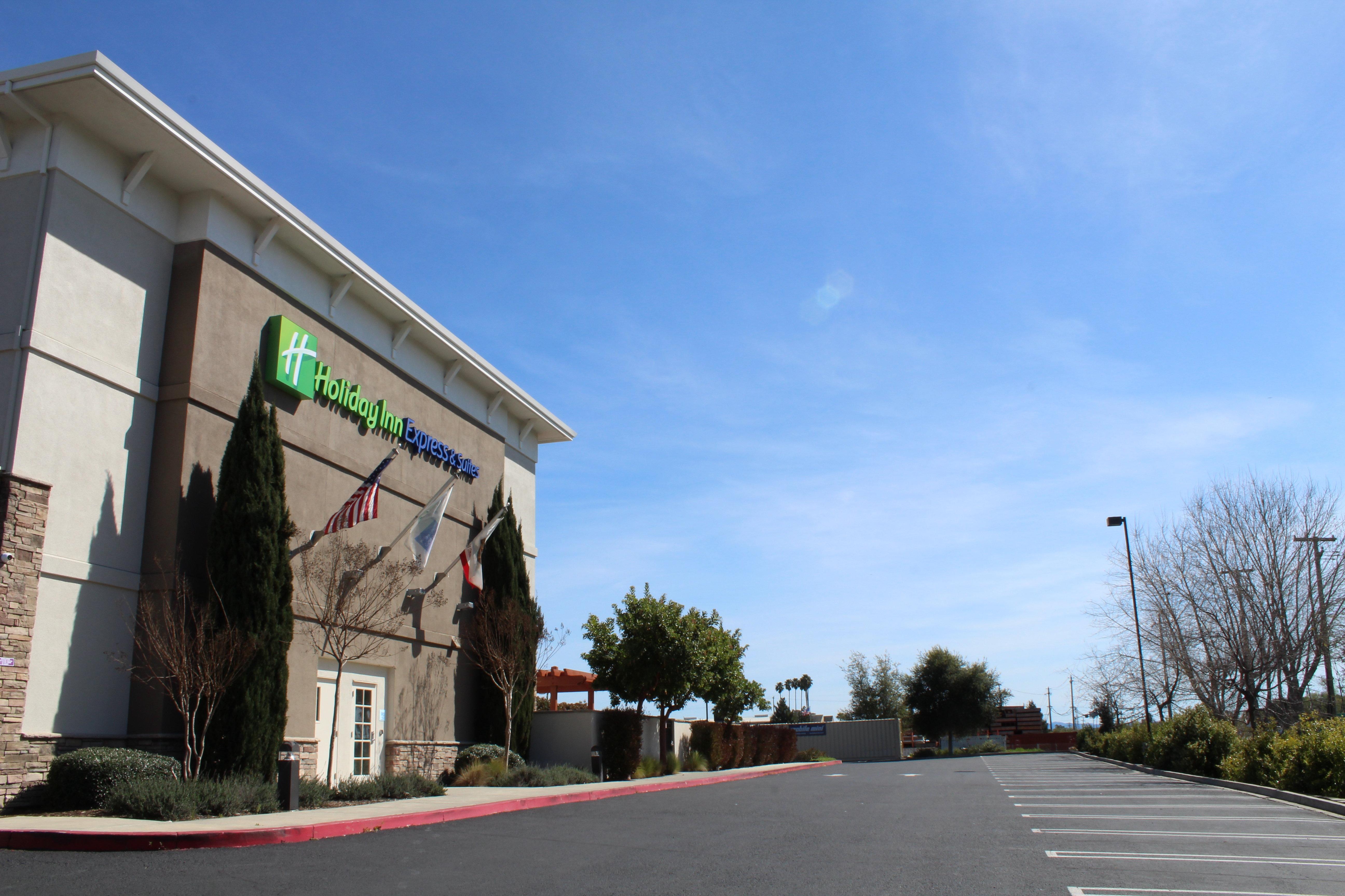 Holiday Inn Express Hotel & Suites Napa Valley-American Canyon By Ihg Buitenkant foto