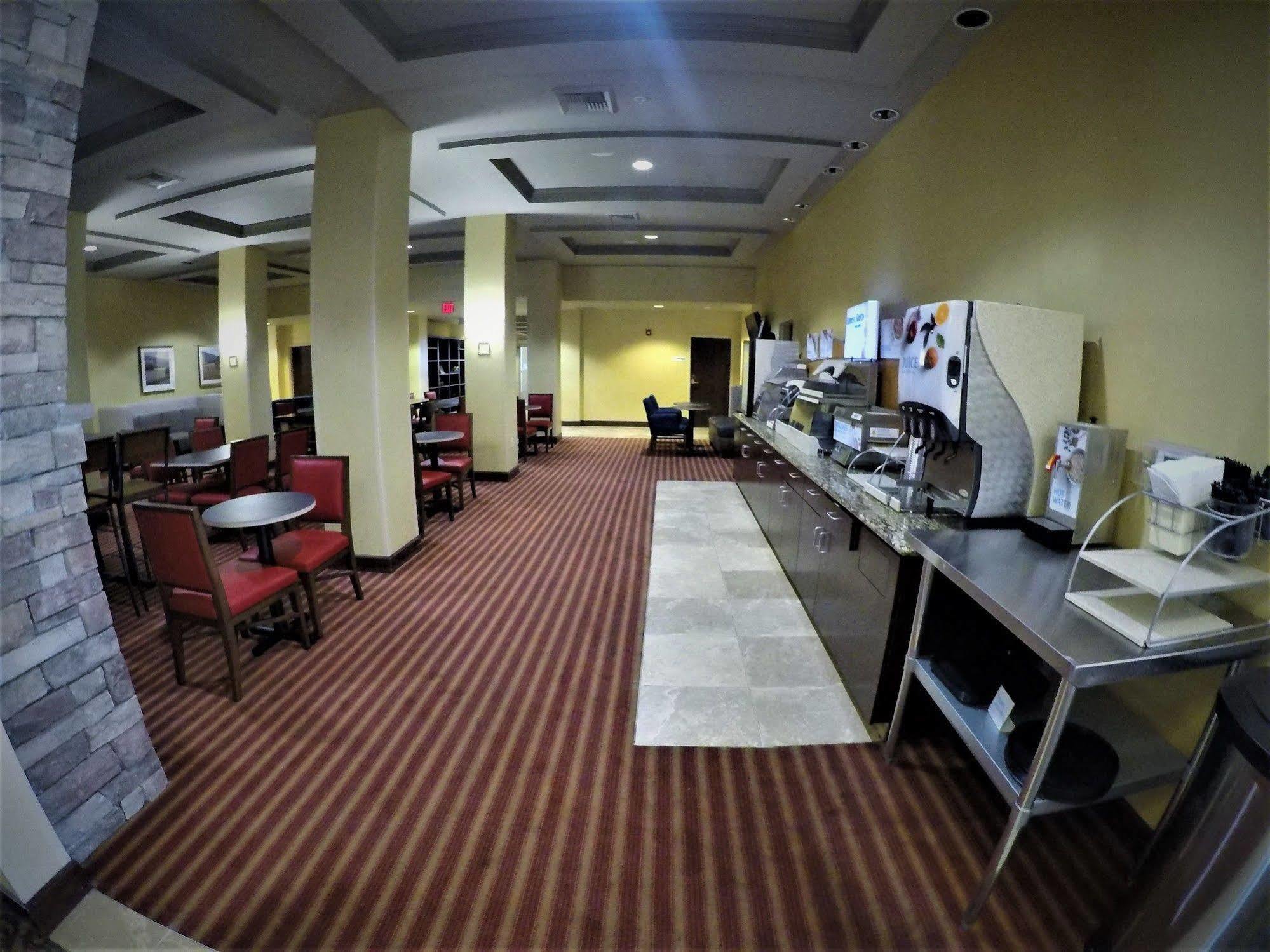 Holiday Inn Express Hotel & Suites Napa Valley-American Canyon By Ihg Buitenkant foto