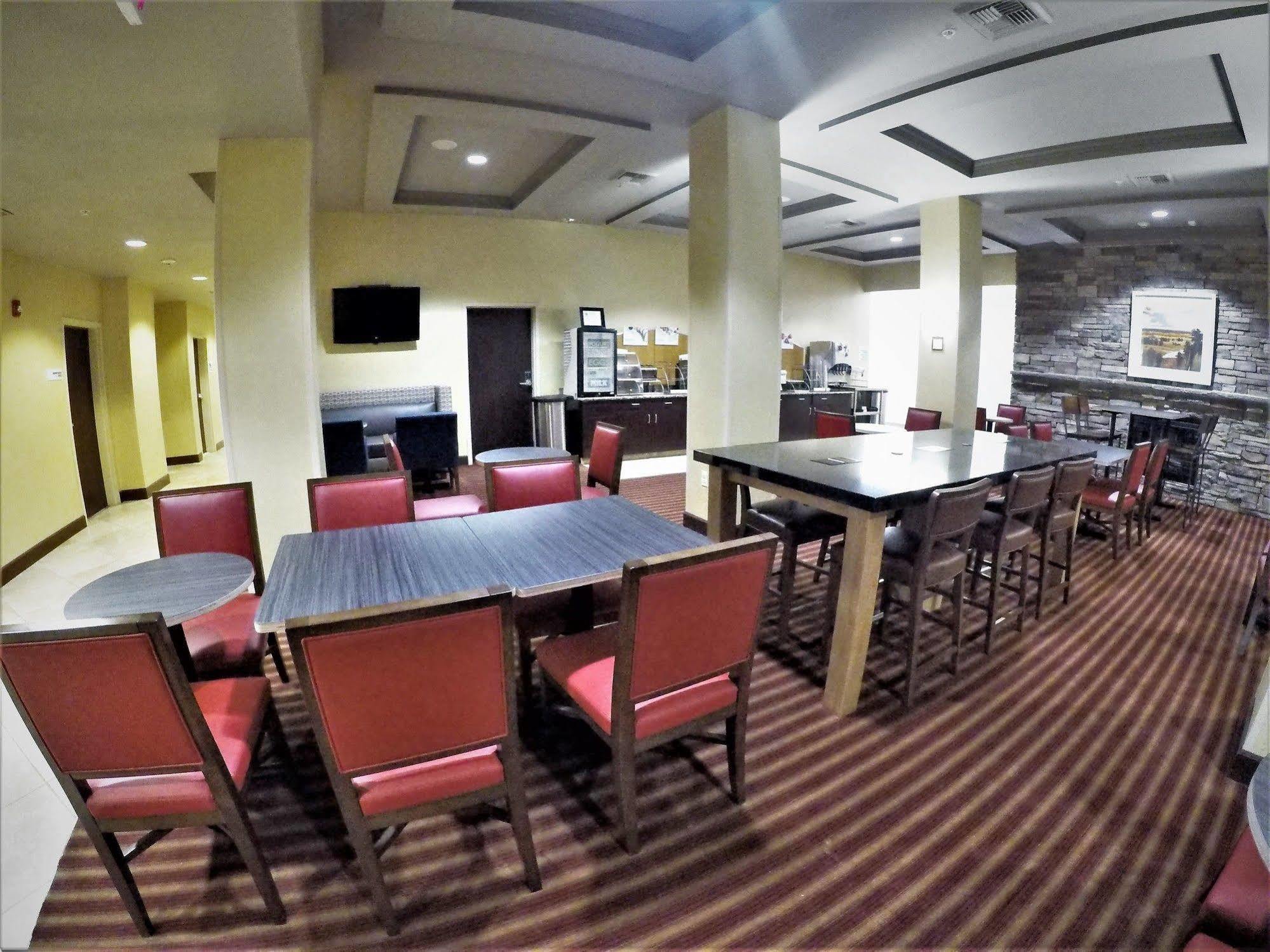 Holiday Inn Express Hotel & Suites Napa Valley-American Canyon By Ihg Buitenkant foto